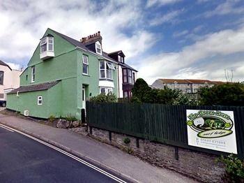 The House Surf 4* Newquay (Cornwall)